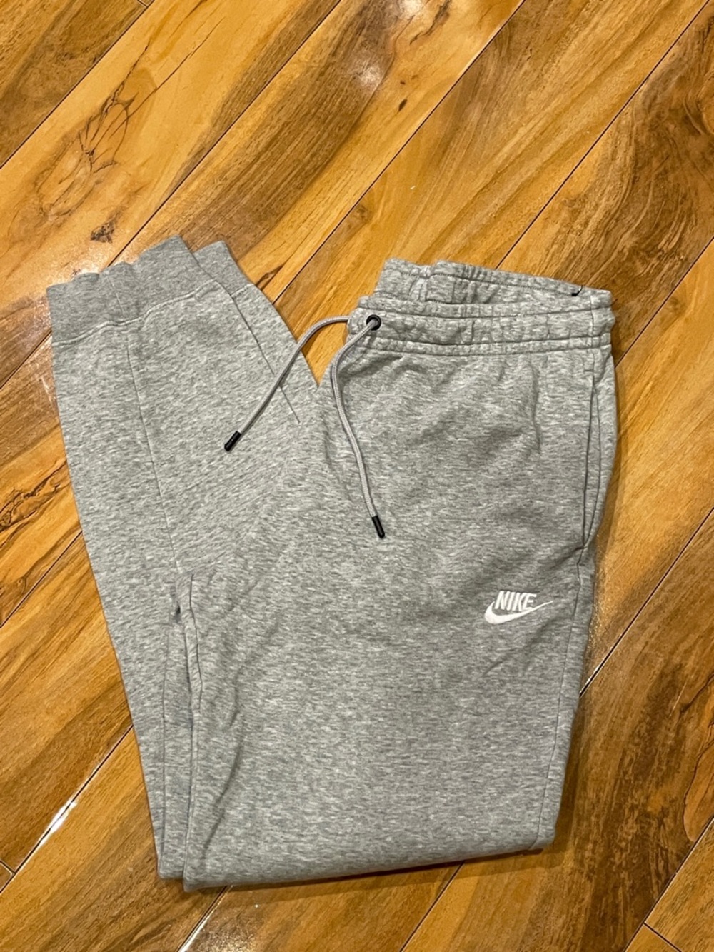 Women’s Nike sportswear joggers size medium